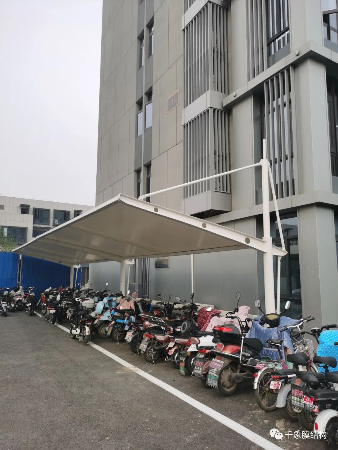 四川膜結(jié)構(gòu)車棚