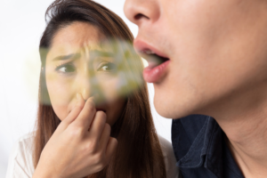 Does Glossing Help Bad Breath Article